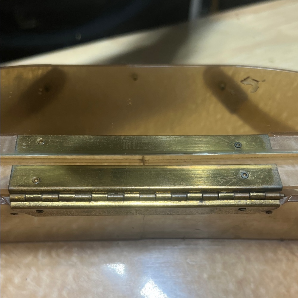 Vintage 1950’s Wilardy Lucite Purse - Picture 8 of 14